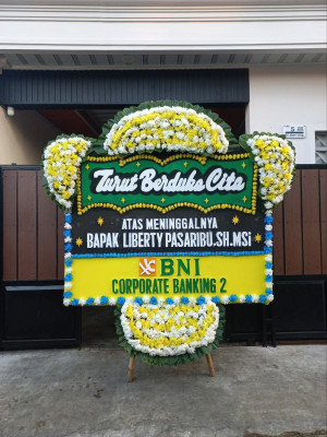 Papan Bunga Duka di Angkola Muara Tais