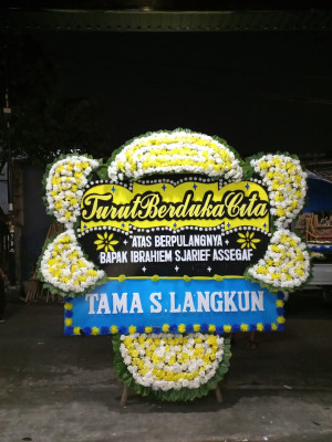 Papan Bunga Duka di Angkola Muara Tais